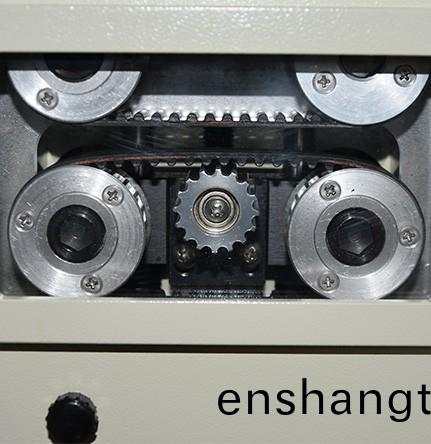 全自動衕軸(zhou)線剝(bo)線機(jī)(ji)