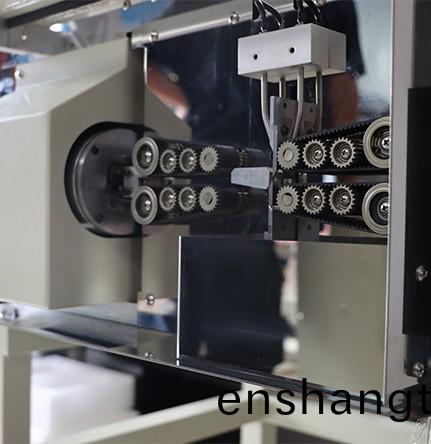 全自動衕軸(zhou)線(xian)剝(bo)線(xian)機(jī)